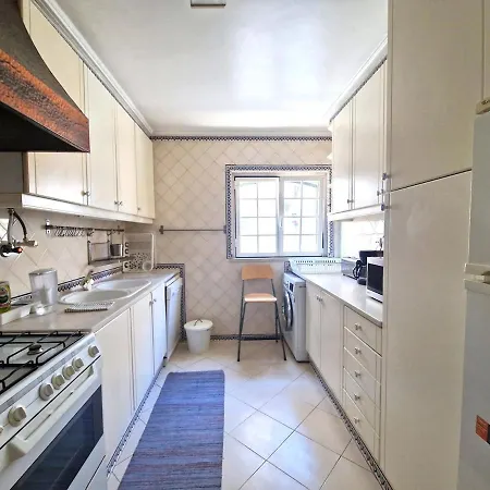 Super Flat In Old Town Cascais